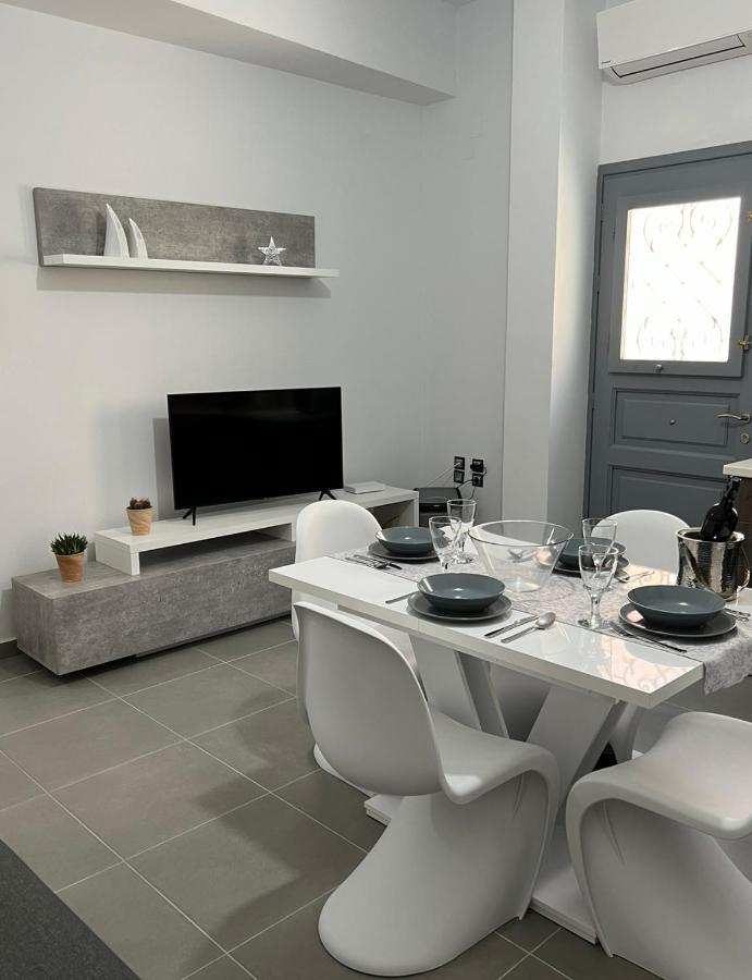 Thania'S House ,4 Minutes From The Center Of Hermoulis Ермополи Екстериор снимка